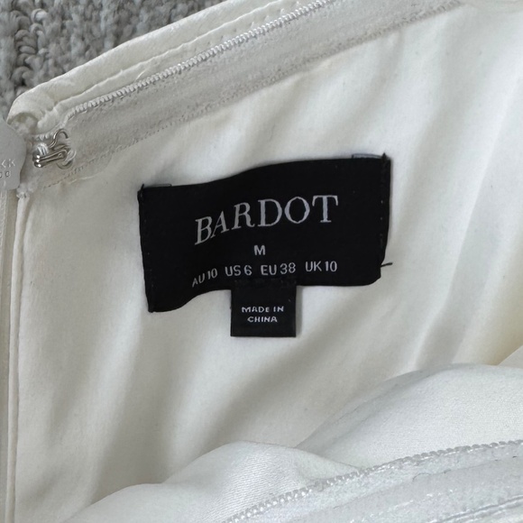 Bardot Bow Black & White Off the Shoulder Minidress Size 6 - Picture 4 of 5